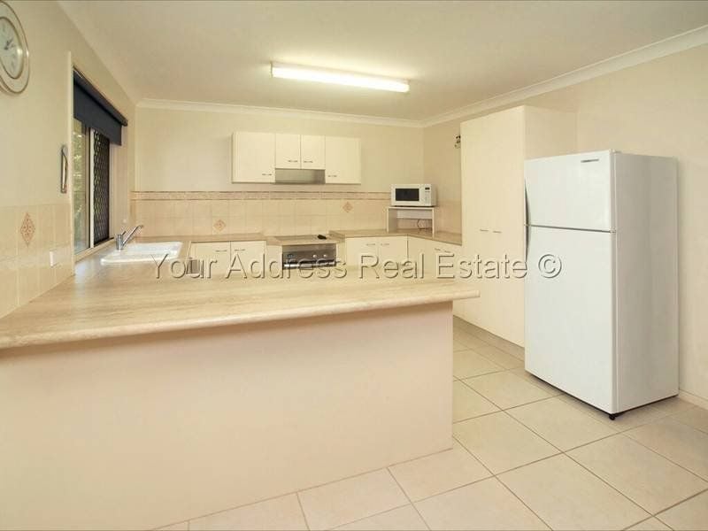 Real Estate For Sale 3 Kalbarri Rise Regents Park , QLD