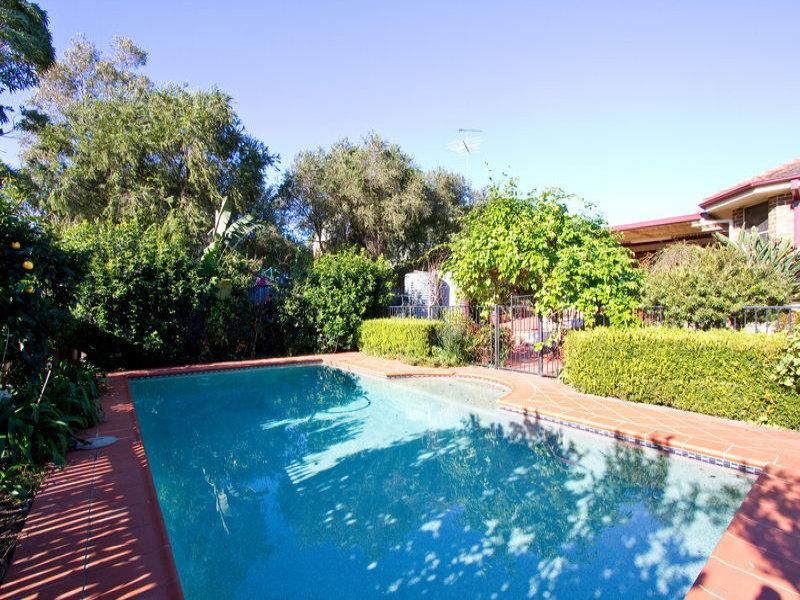 106 Pecks Road, North Richmond - Image 1