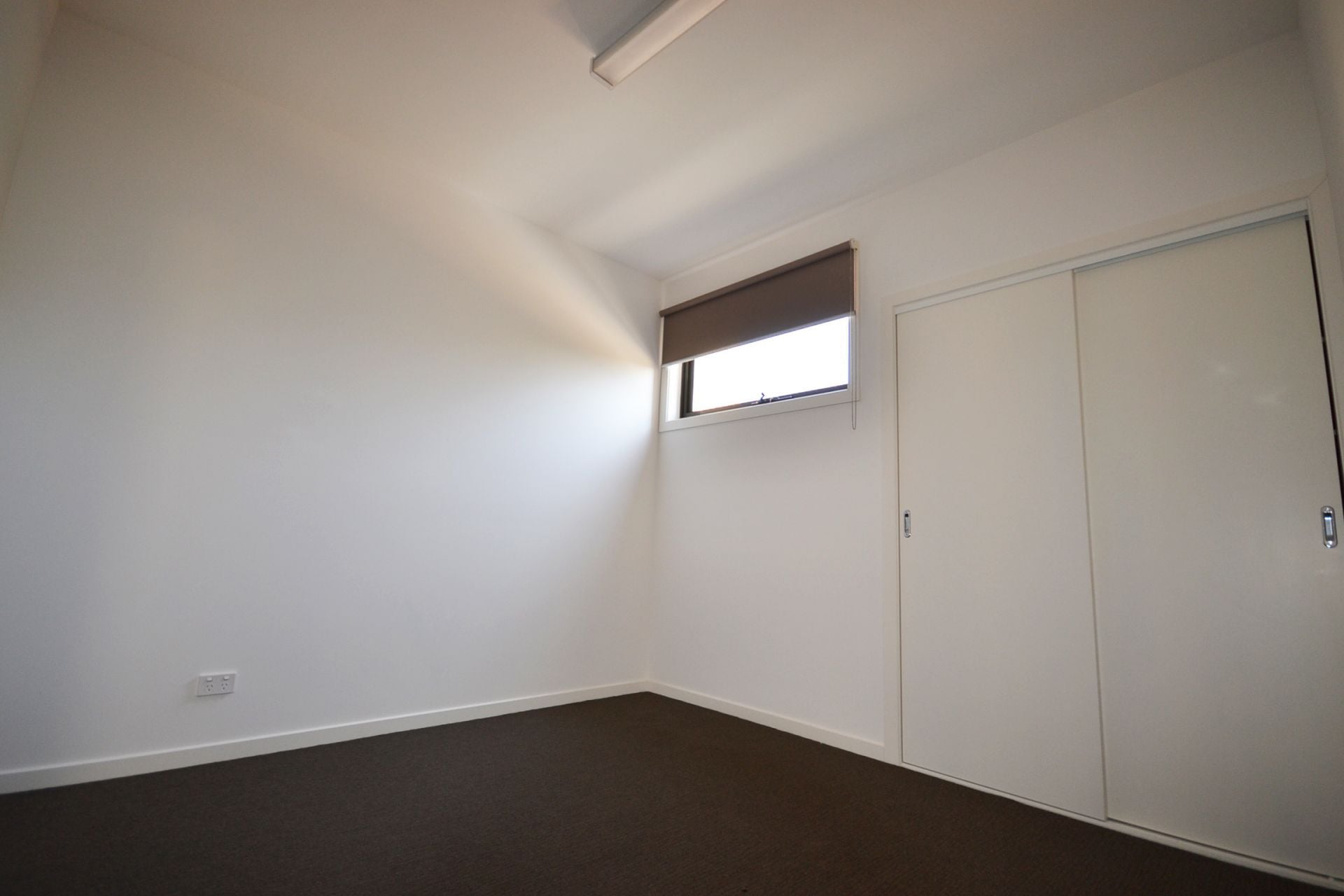 1 HUGE BEDROOM PLUS STUDY