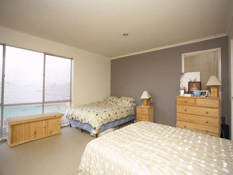 70 Foxwood Drive, Point Cook - Thumbnail 5