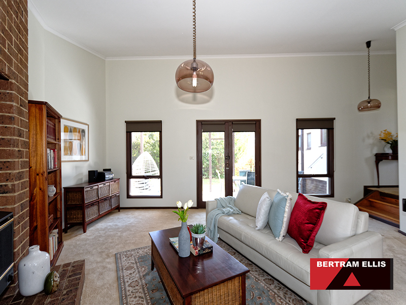 6 McCabe Crescent, Holt - Thumbnail 6