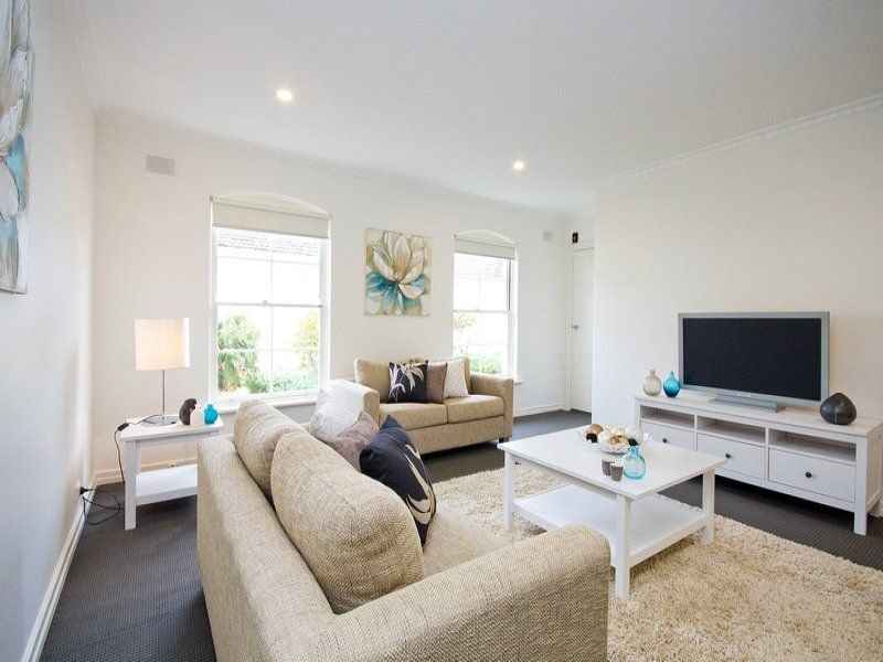 4/8 Robert Street Glenelg South 5045
