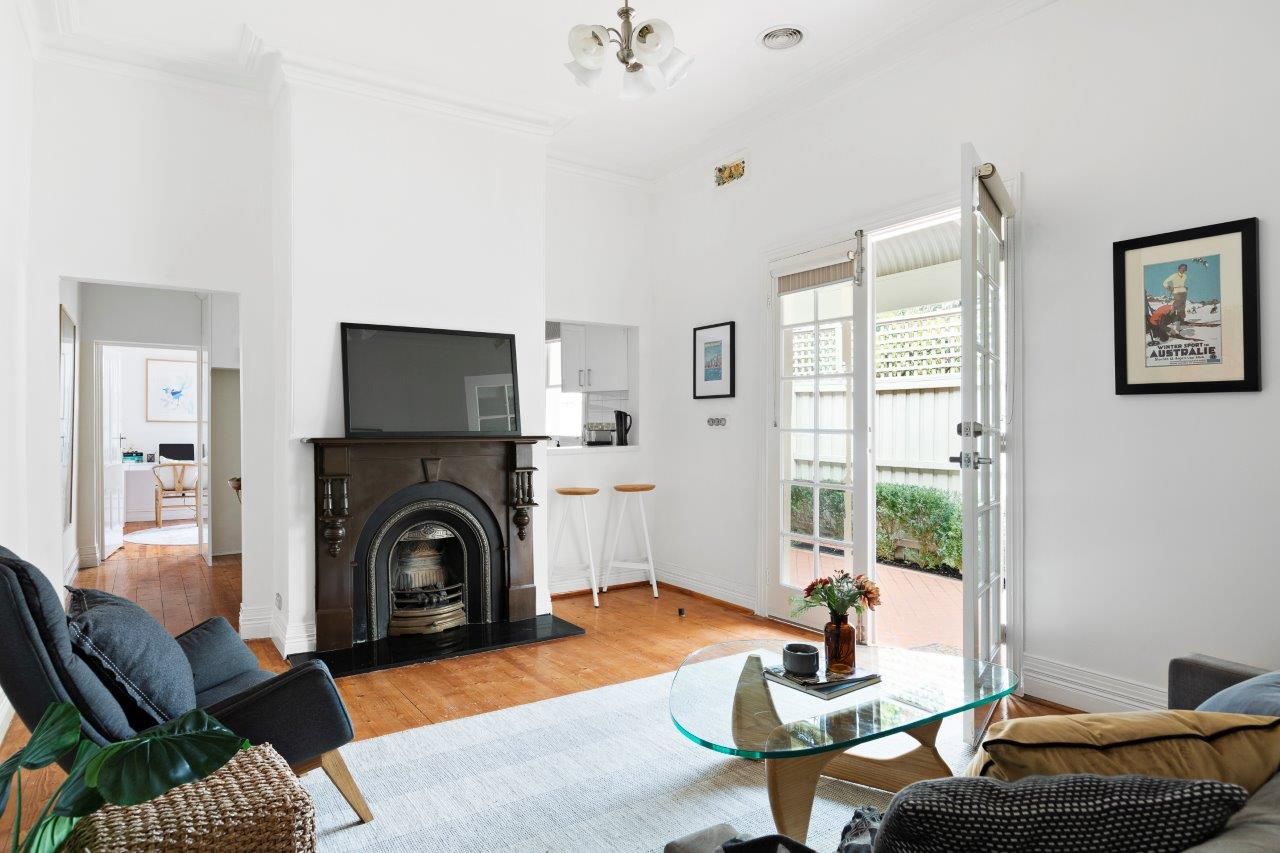 **Traditional Charm and Stylish Contemporary Elegance!**