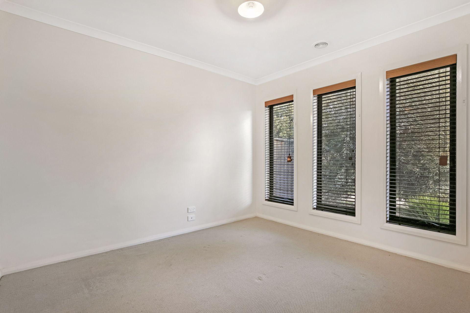 **4 Bedroom Delight **