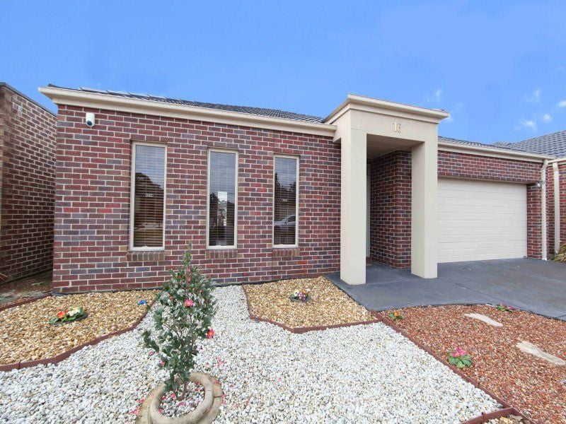 16 Paringa Avenue SOUTH MORANG, South Morang - Thumbnail 3