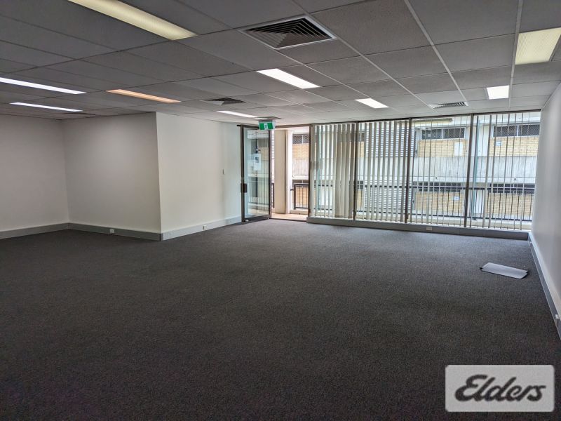90 Vulture Street, West End