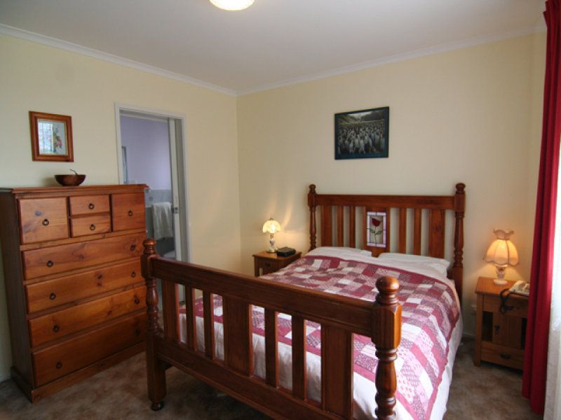 5 Frankland Street, Holder - Thumbnail 8