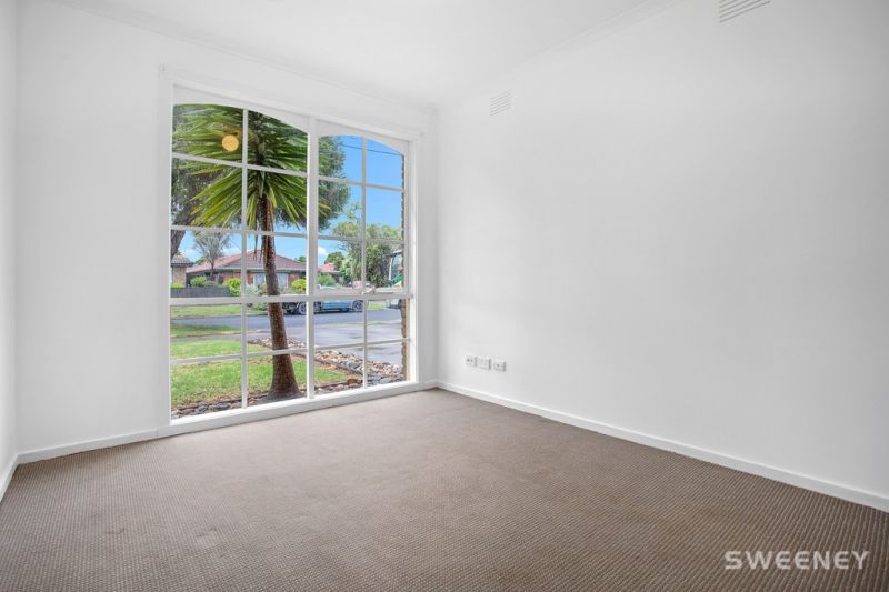 10 Rosebery Street, Altona Meadows - Thumbnail 7
