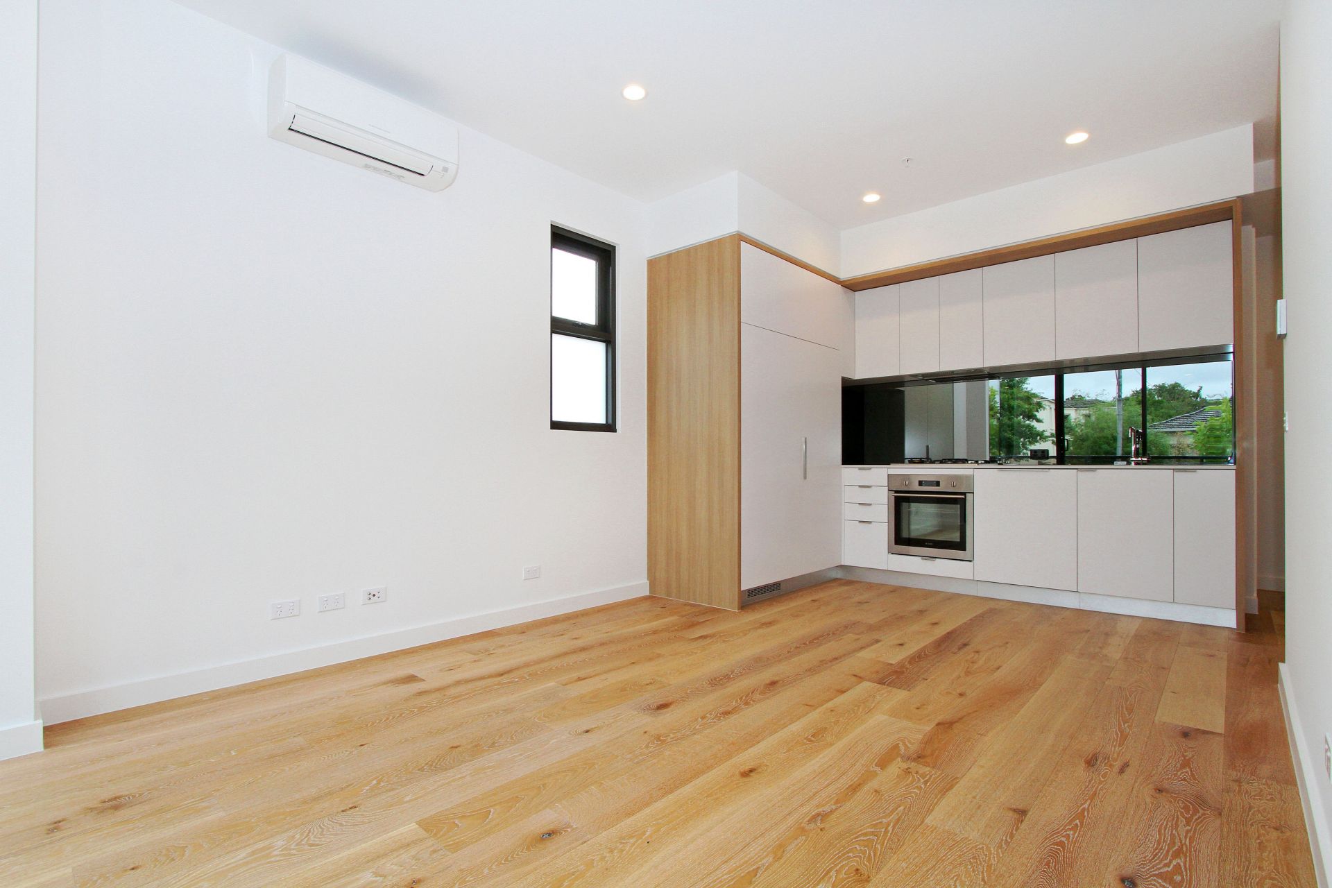 CONVENIENCE AND LIFESTYLE RIGHT OUTSIDE YOUR DOOR