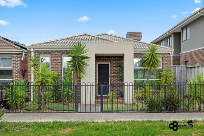4 Coberley Way Cranbourne North VIC, Cranbourne North - Thumbnail 2