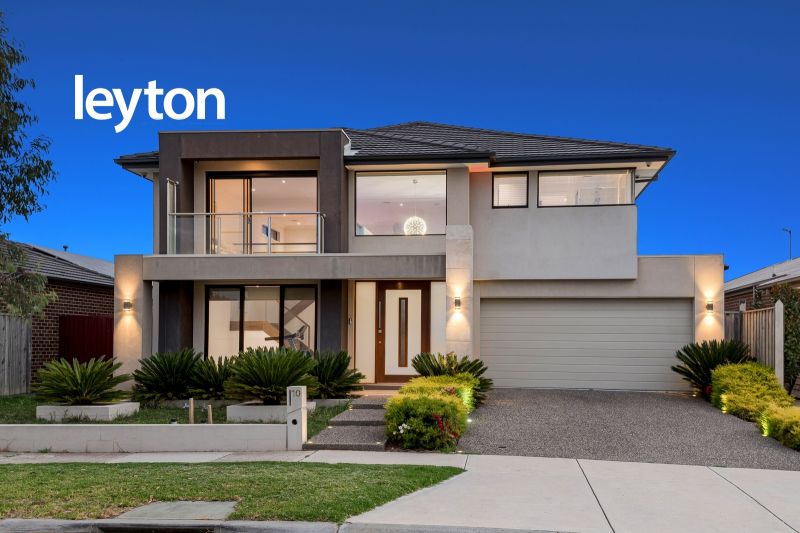 Executive family opulence, lifestyle location