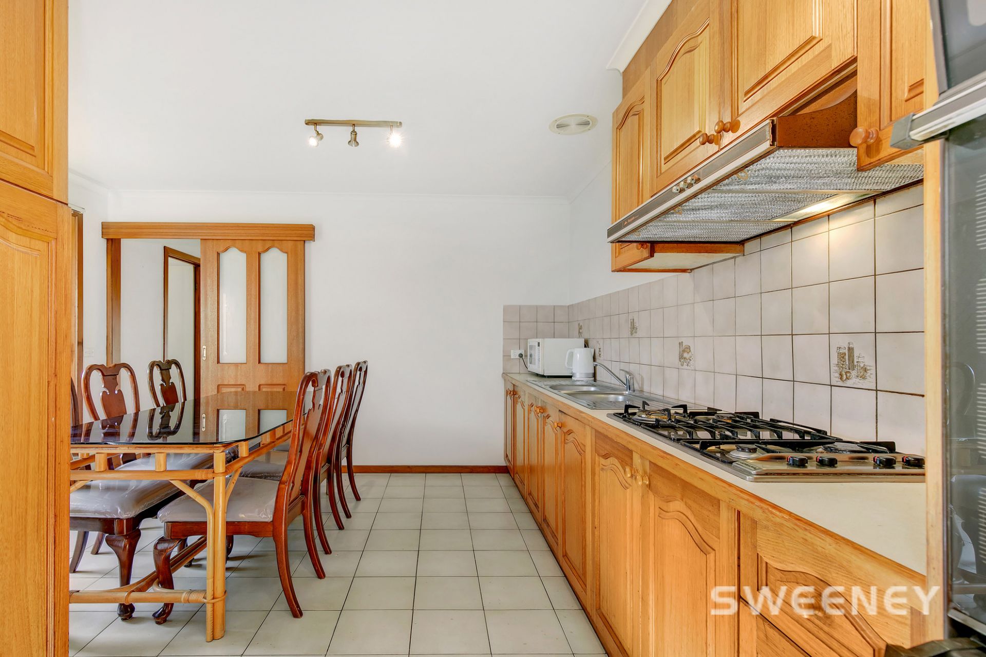 2/58 Everingham Road, Altona Meadows - Thumbnail 7