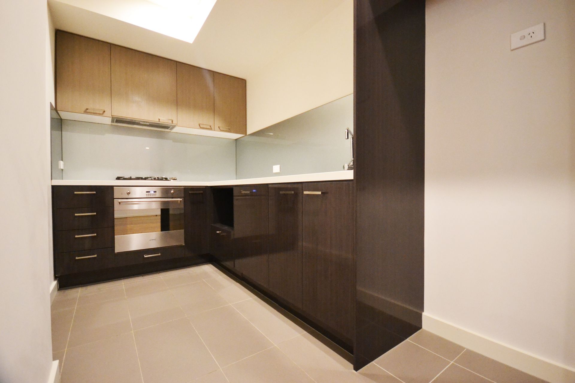 ENJOY VIBRANT LIFE STYLE IN A PRIME LOCATION