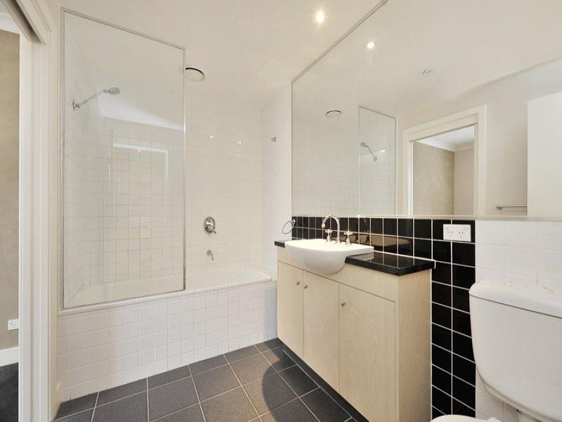 10/41 Marine Parade, St Kilda - Thumbnail 5