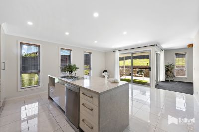 3
 
 
 
  
 
 
 2
 
 
 
  
 
 
 2
 
 
 
 
 
 
 
 10 Spring Grove, Latrobe TAS 7307, Latrobe - Thumbnail 3