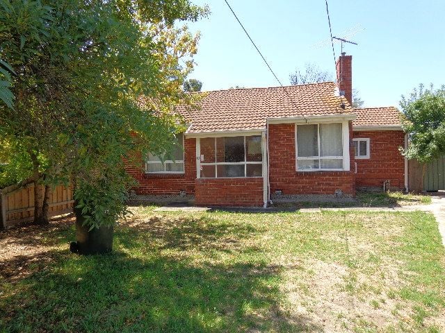 **Located in a quiet court**