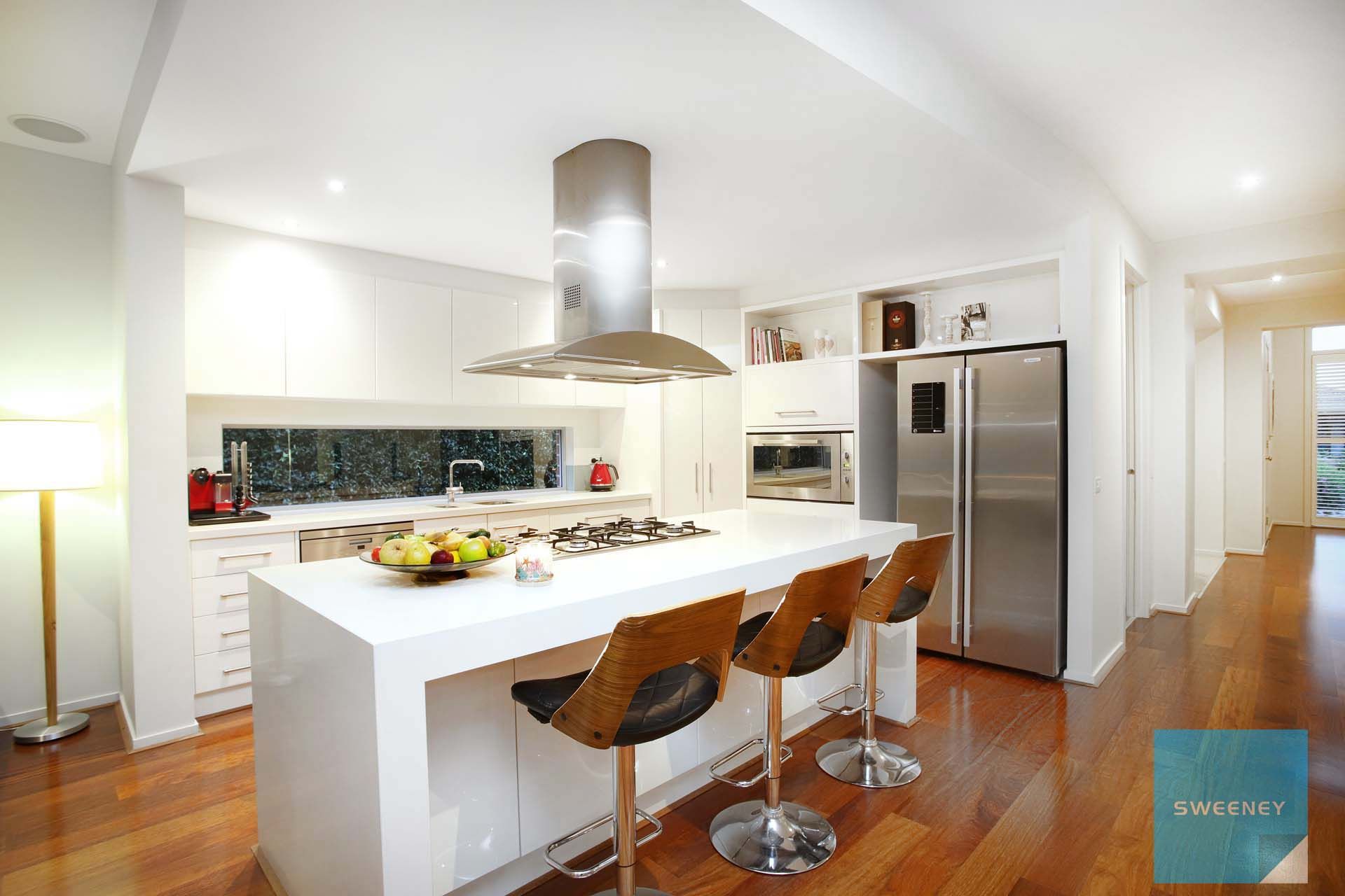 10 Glen Drouitt Drive, Caroline Springs - Thumbnail 8