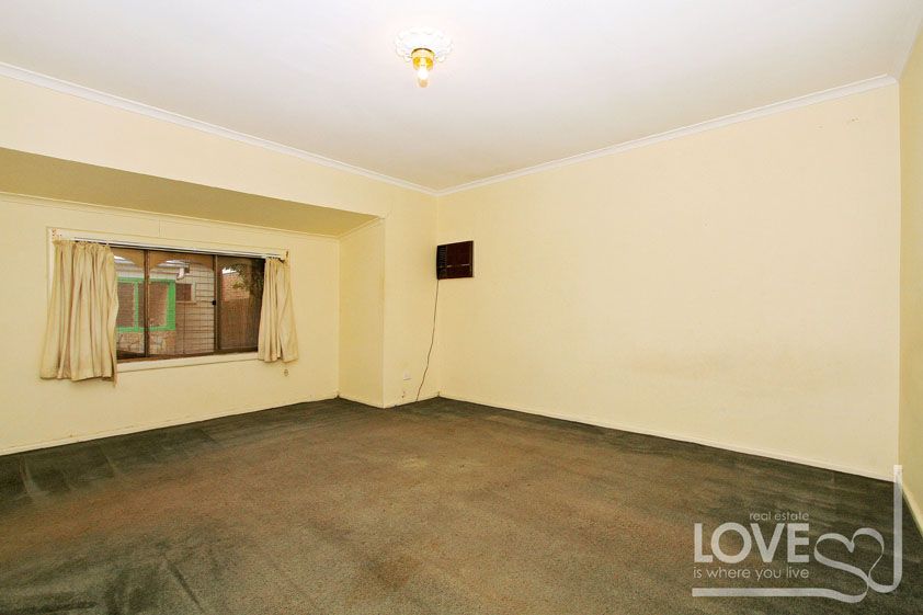 Charming Brunswick Family Home!