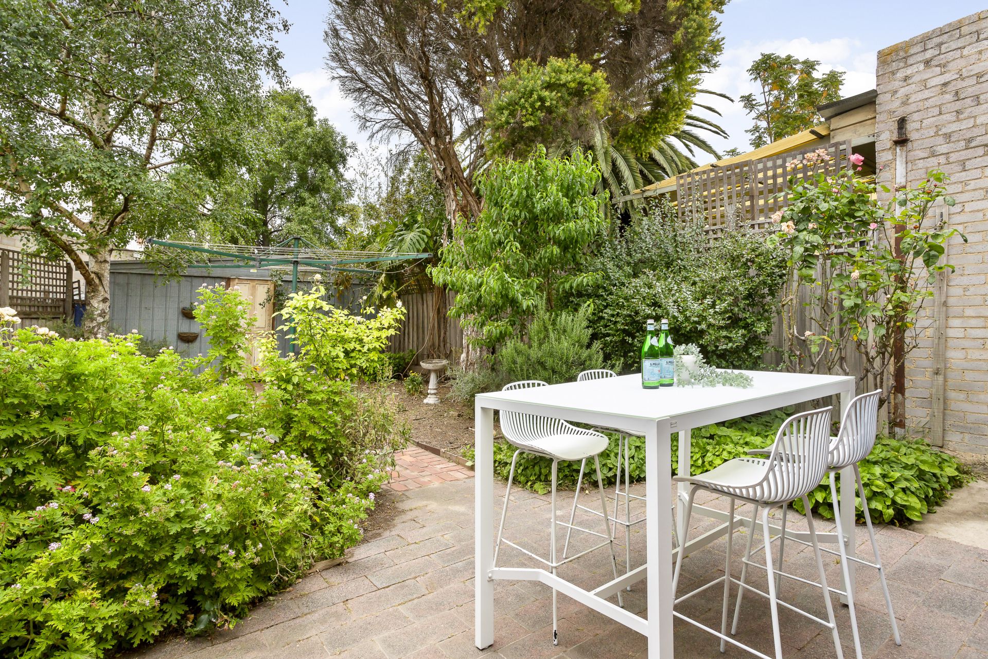 Victorian Flaunts Enchanting Features