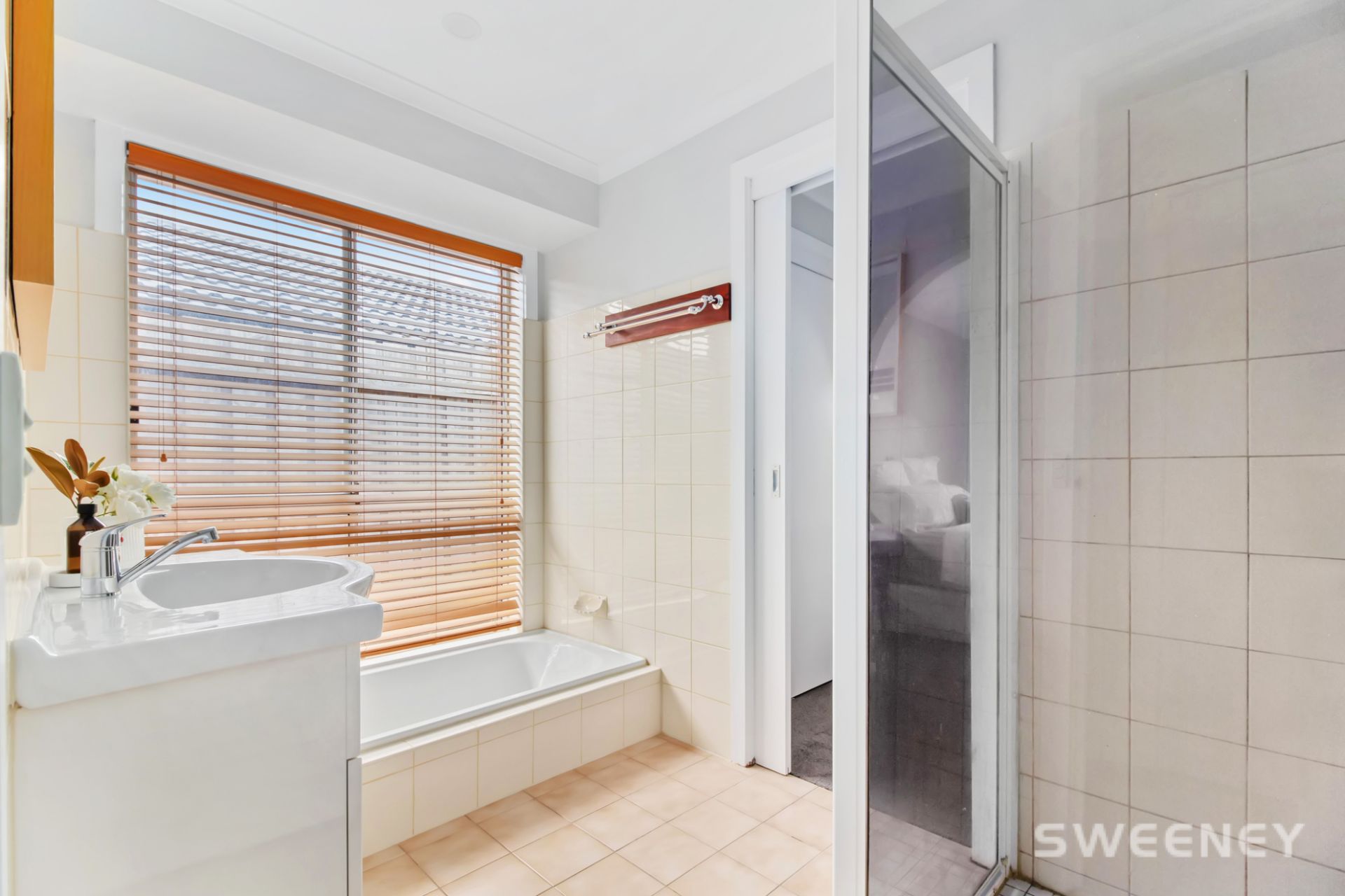 6 Leake Court, Altona Meadows - Thumbnail 8