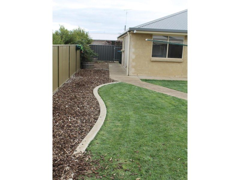 8 Lakewood Avenue MOUNT GAMBIER SA, Mount Gambier - Thumbnail 5