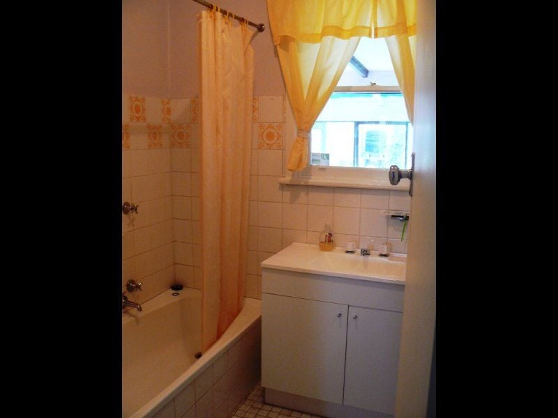 127 Hearn Street COLAC VIC, Colac - Thumbnail 3