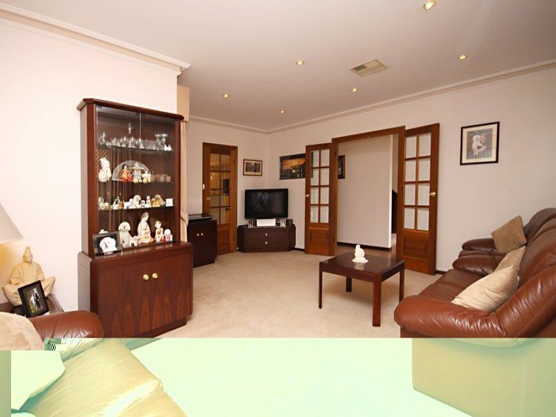 5/1 MARTHA STREET Paradise 5075
