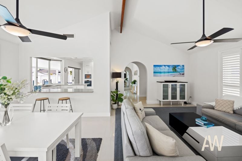 16 Everton Road, Faulconbridge, Faulconbridge - Thumbnail 2