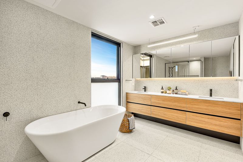 1/18 Marara Road, Caulfield South