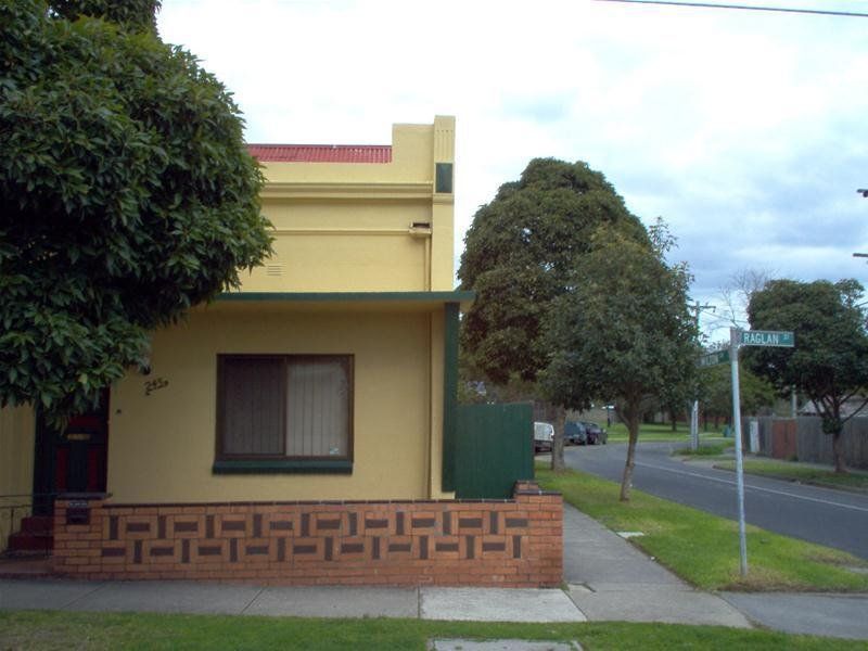 Single Fronted Terrace in Ideal Location
