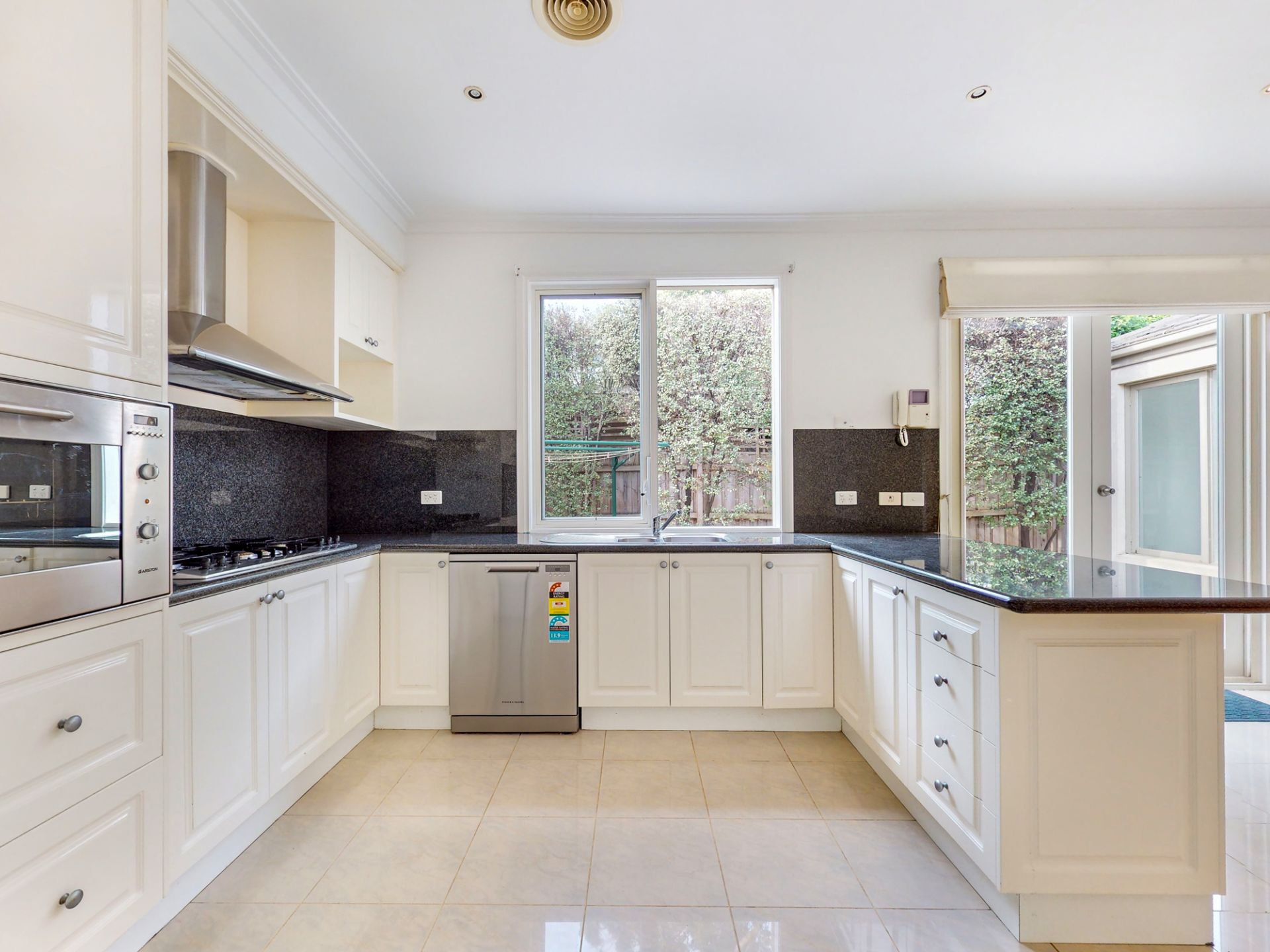 3/4 Tennyson Avenue, Caulfield North - Thumbnail 5