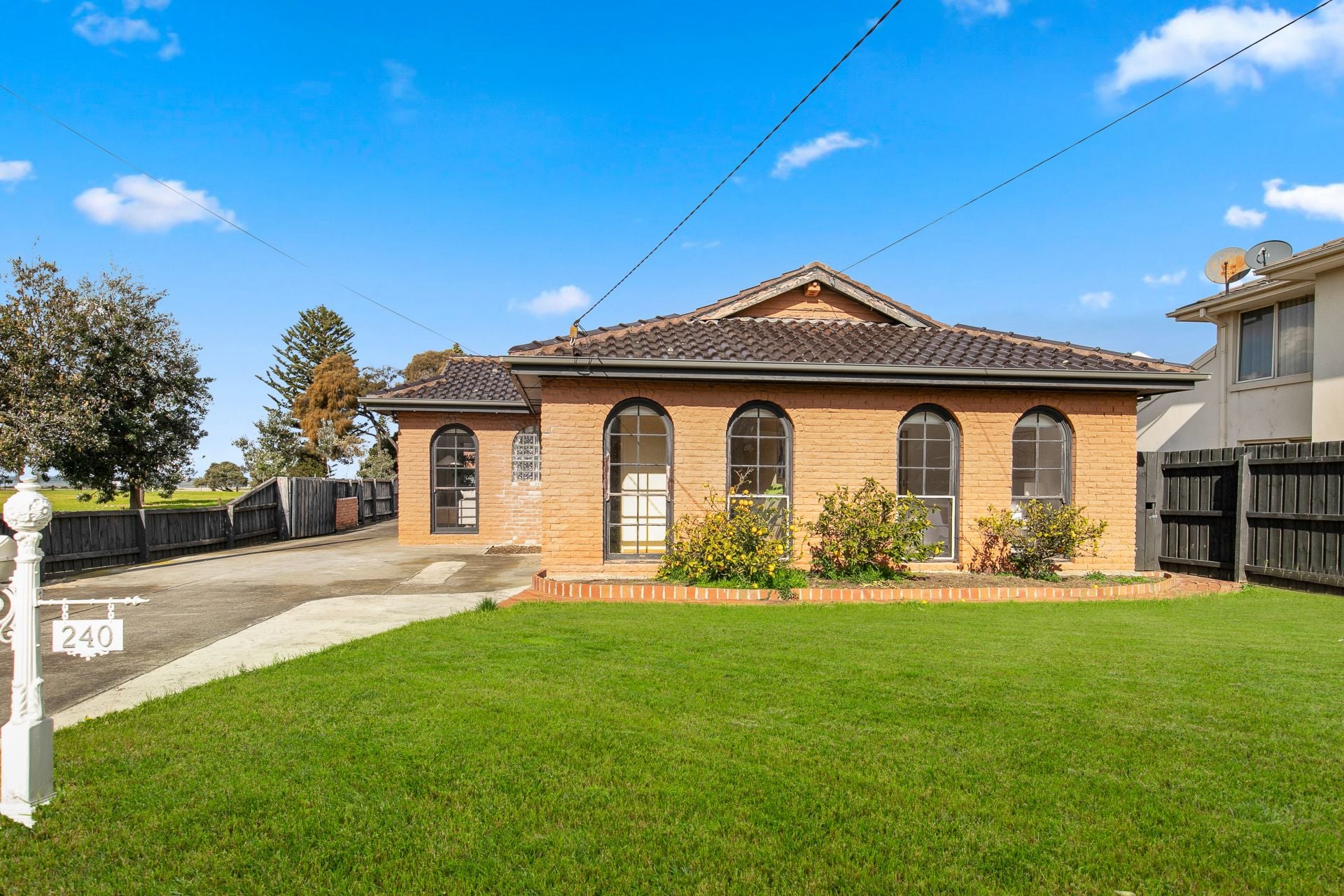 240 Queen Street, Altona - Thumbnail 2