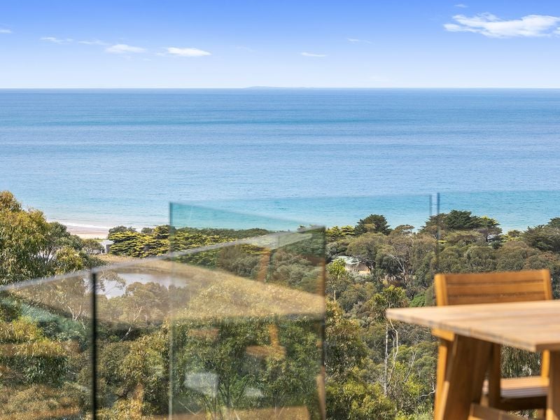 2/7 Toorak Terrace, Lorne, VIC, Lorne - Thumbnail 2