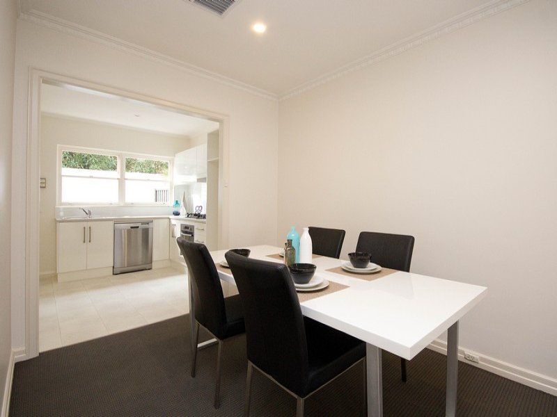 4/8 Robert Street Glenelg South 5045
