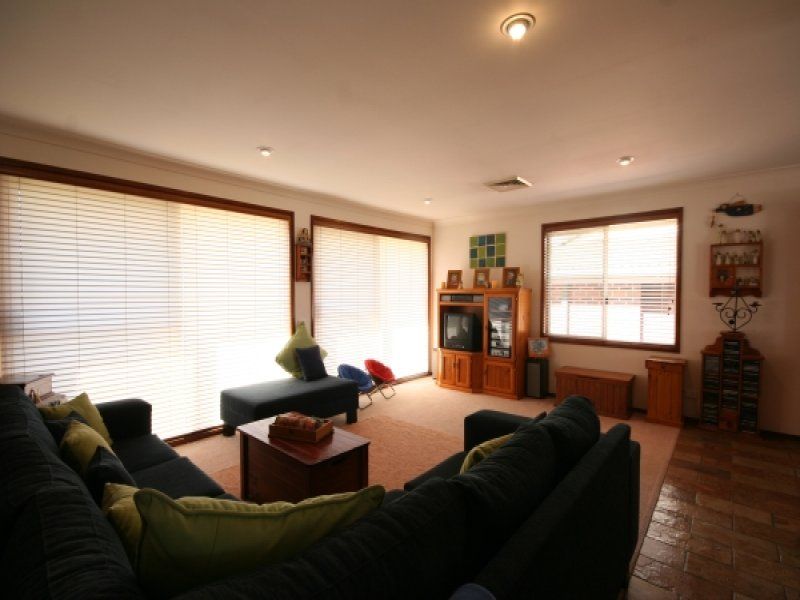 MCGRATHS HILL, NSW, McGraths Hill - Thumbnail 5