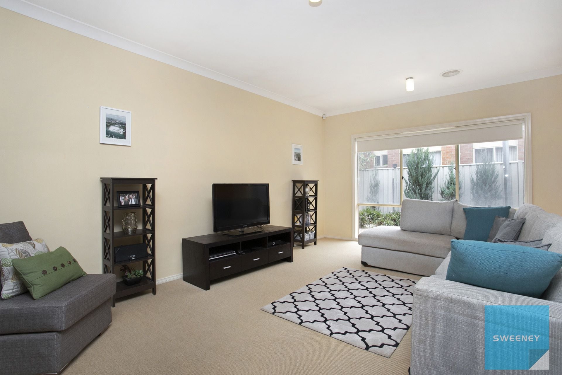 8 Millstream Way, Caroline Springs - Thumbnail 5