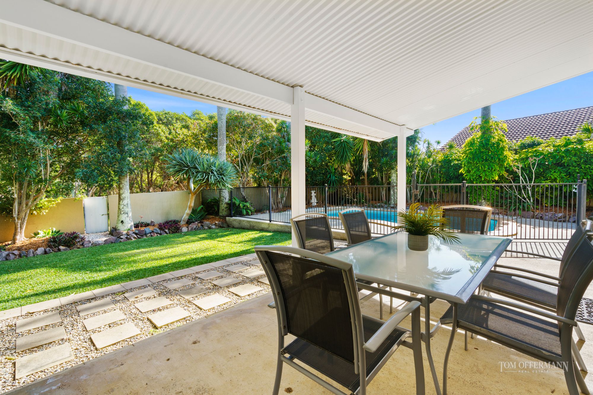 Real Estate For Sale 29 Moonbeam Crescent Castaways Beach , QLD