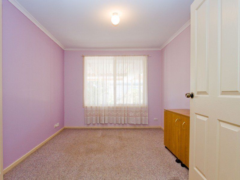 27 Adams Road Craigmore 5114