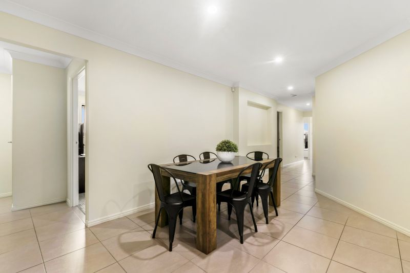 Real Estate For Sale 70 Yarrambat Rise Upper Coomera , QLD