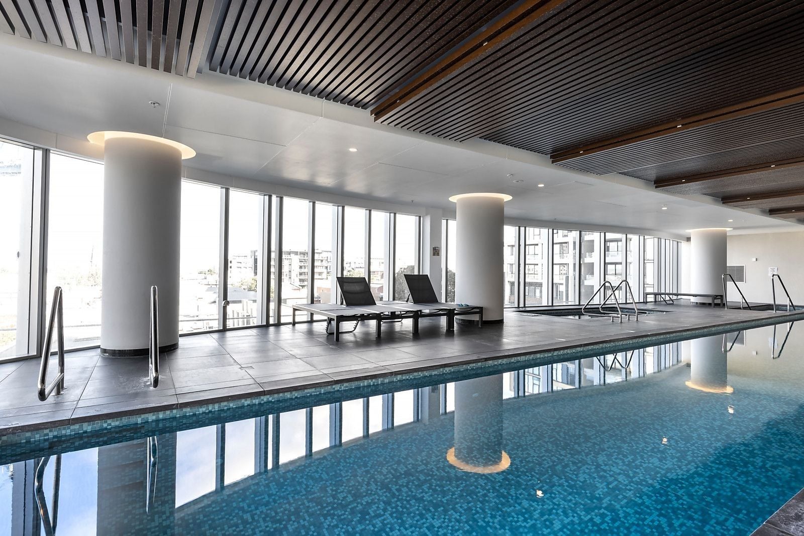 PREMIUM APARTMENT LIVING