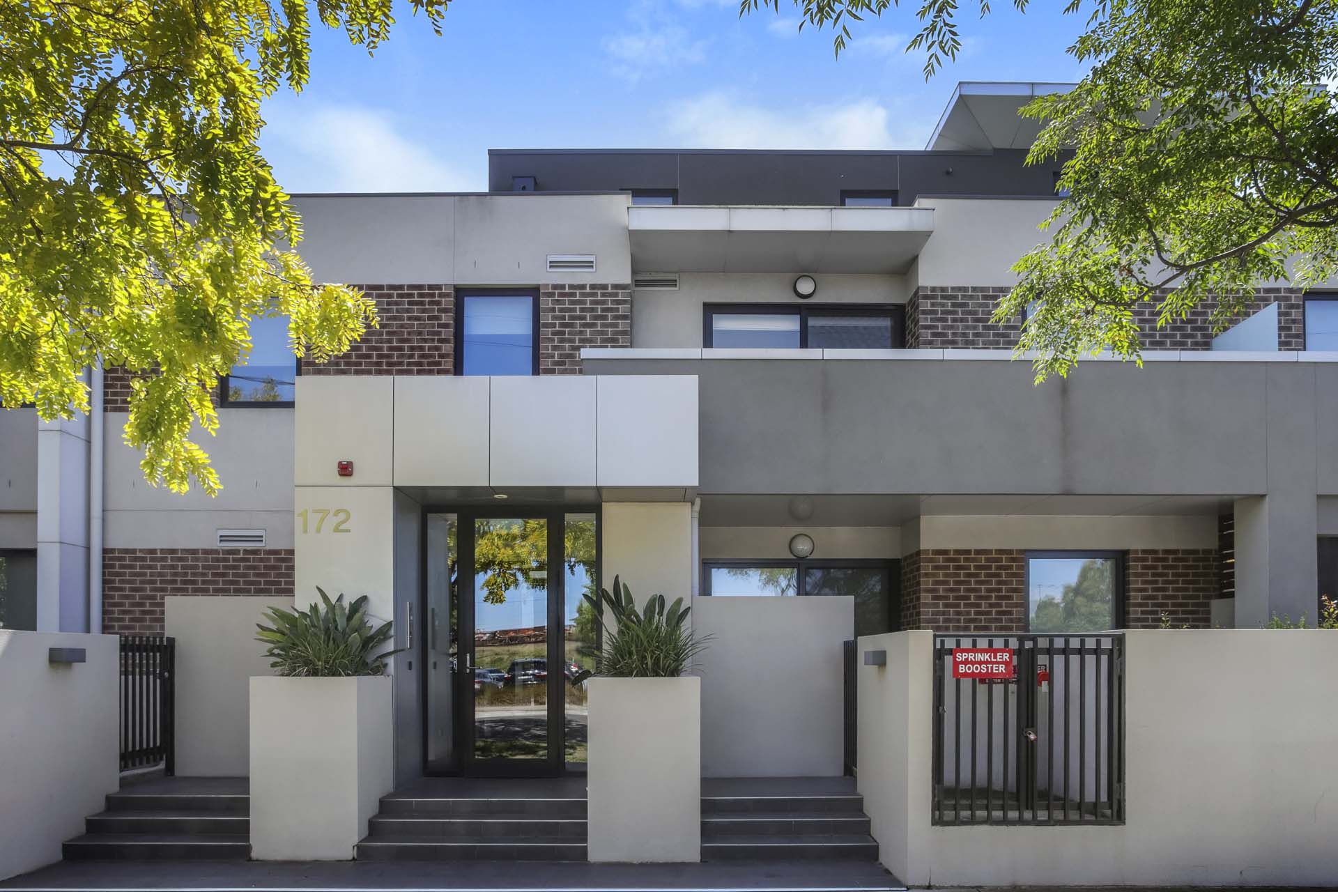 G08/172 Rupert Street, West Footscray - Thumbnail 4