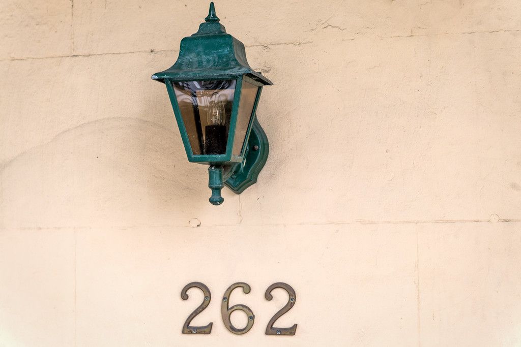 GRAND HOME IN GREAT LOCATION