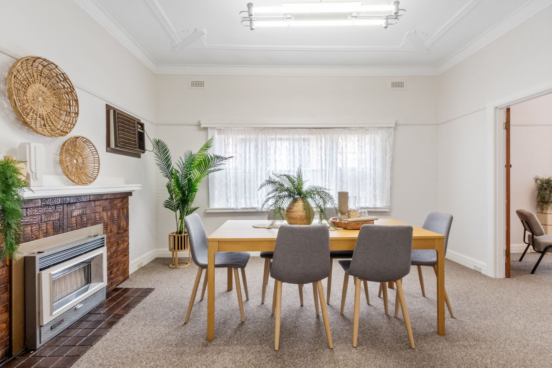 1940's Homely Charm