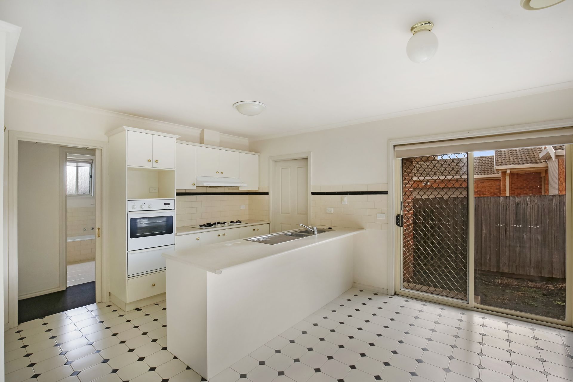 Family Living in Sought After Mill Park