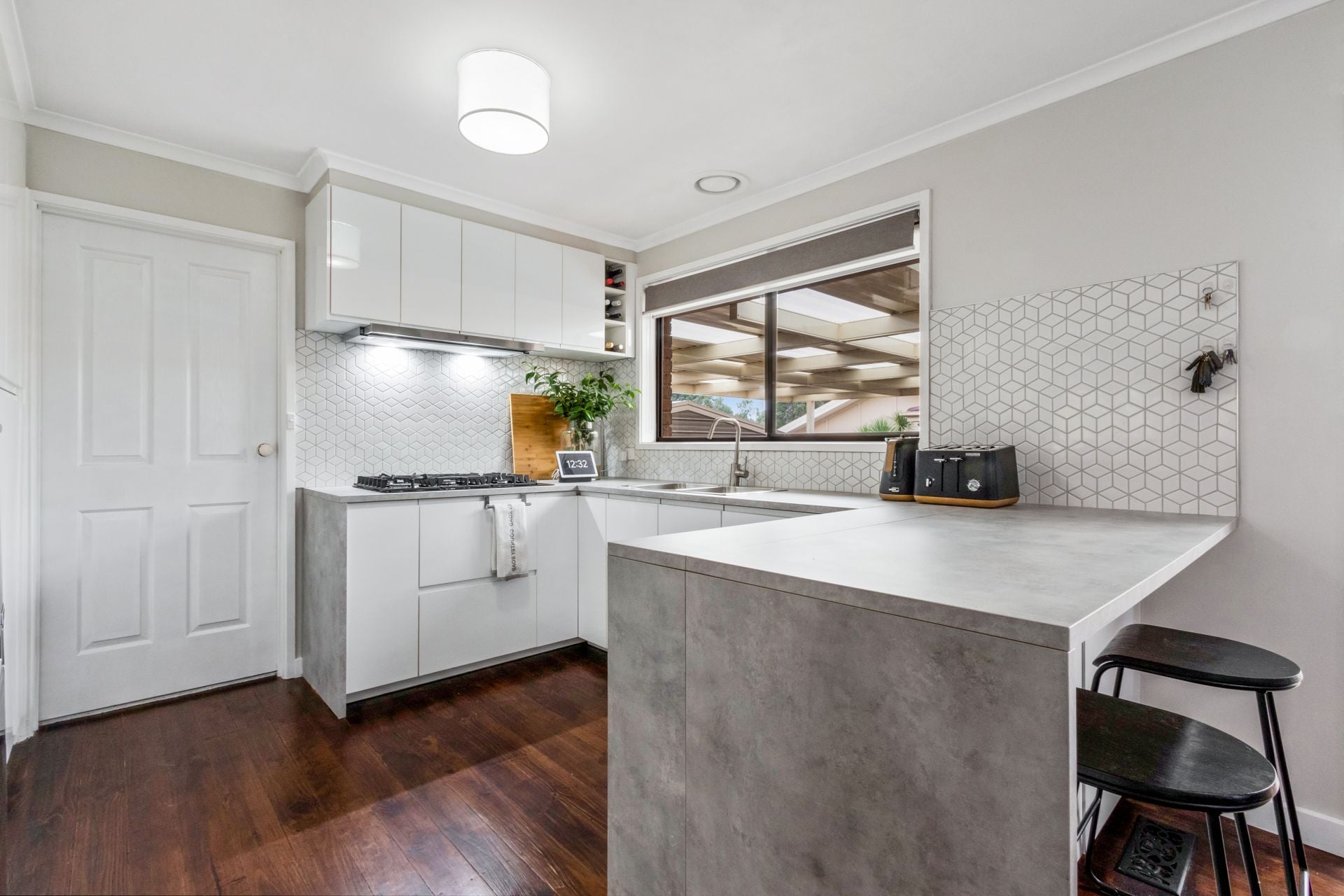 SPACIOUS FOR THE WHOLE FAMILY AND TRADIE