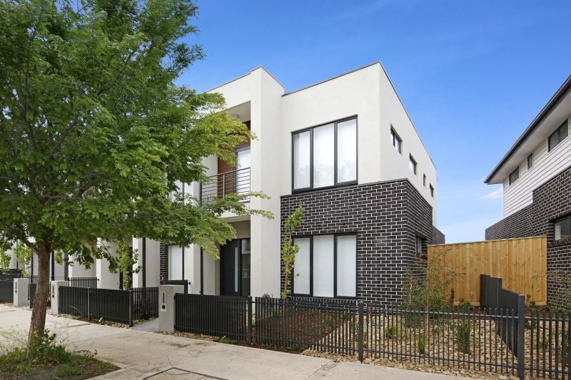 69 Mosaic Drive, Lalor