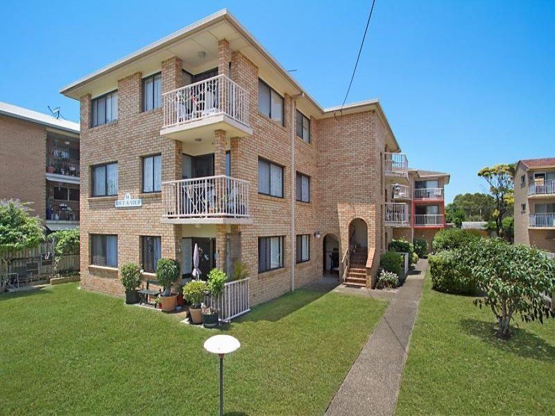 6/44 Coolangatta Road 'Tout-a-vous' COOLANGATTA QLD, 'Tout-A-Vous' Coolangatta - Thumbnail 2