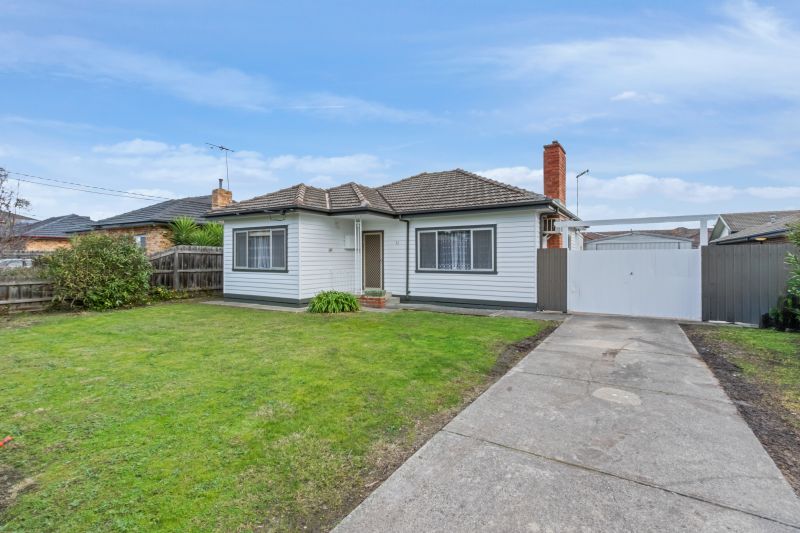 22 Hughes Parade, Reservoir