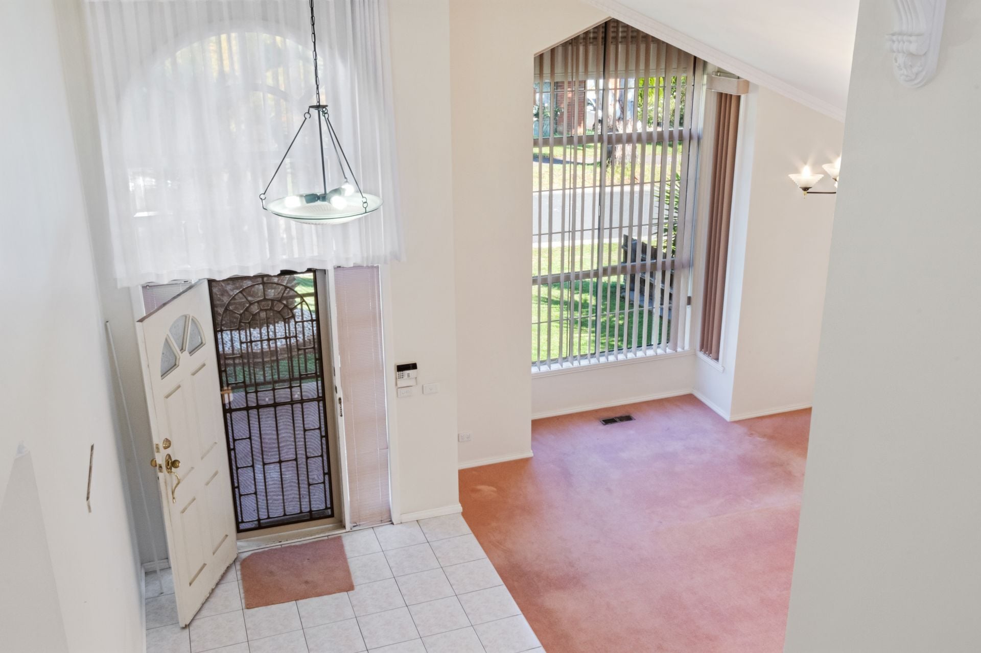 Big Home in Ideal Locale
