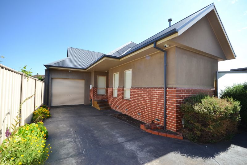 127A Crookston Road, Reservoir